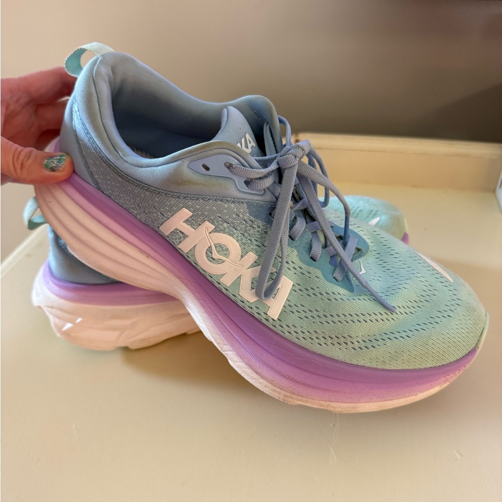 Hoka One One Bondi B Wide - women’s Sneakers in Blue and Purple